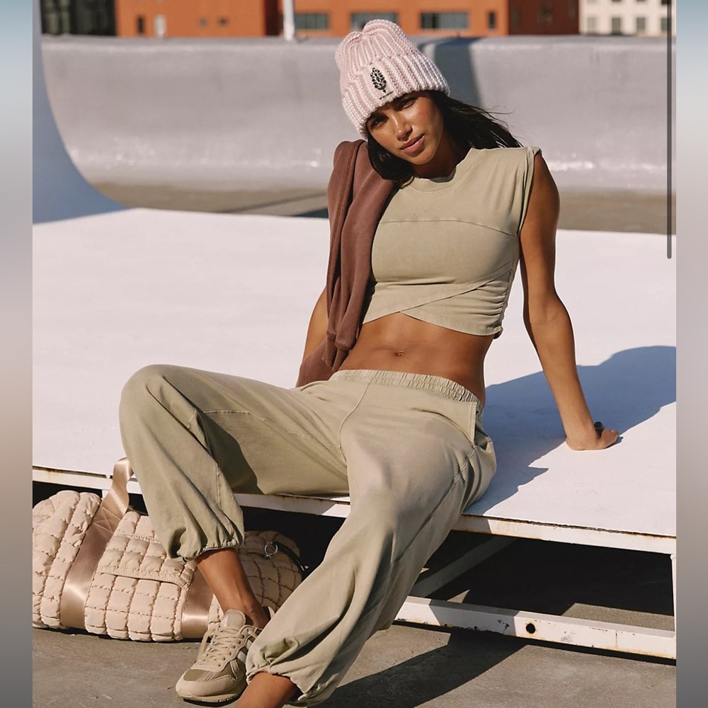 FP Movement Hot Shot Comfy Set